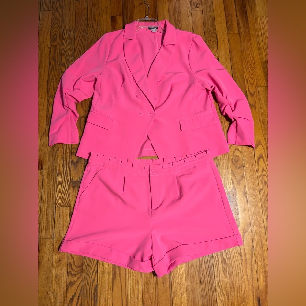 VENUS Barbie Pink Jacket & Short Set